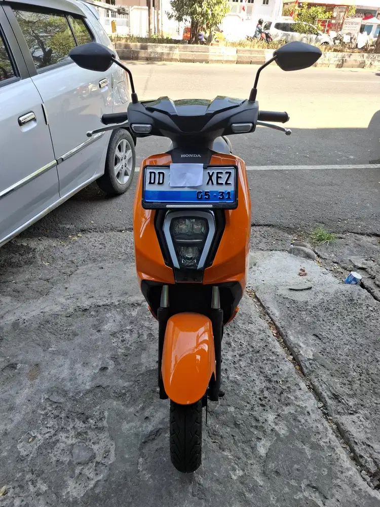 Honda Icon-E( motor listrik) 2026 Orange