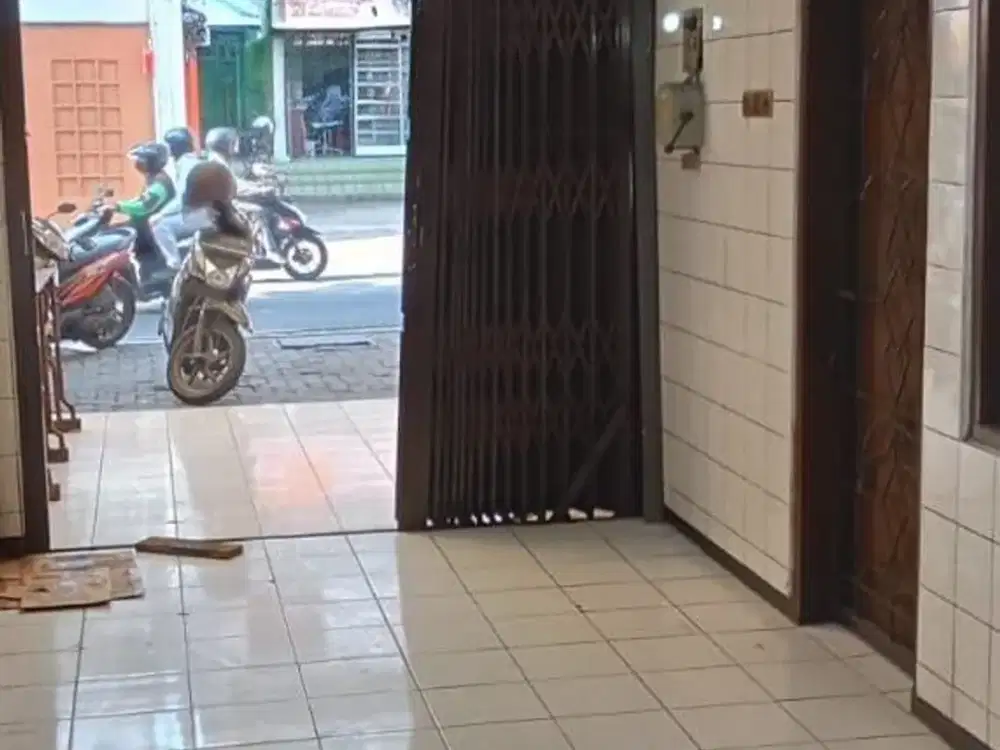 Disewakan Ruko Ketintang Surabaya