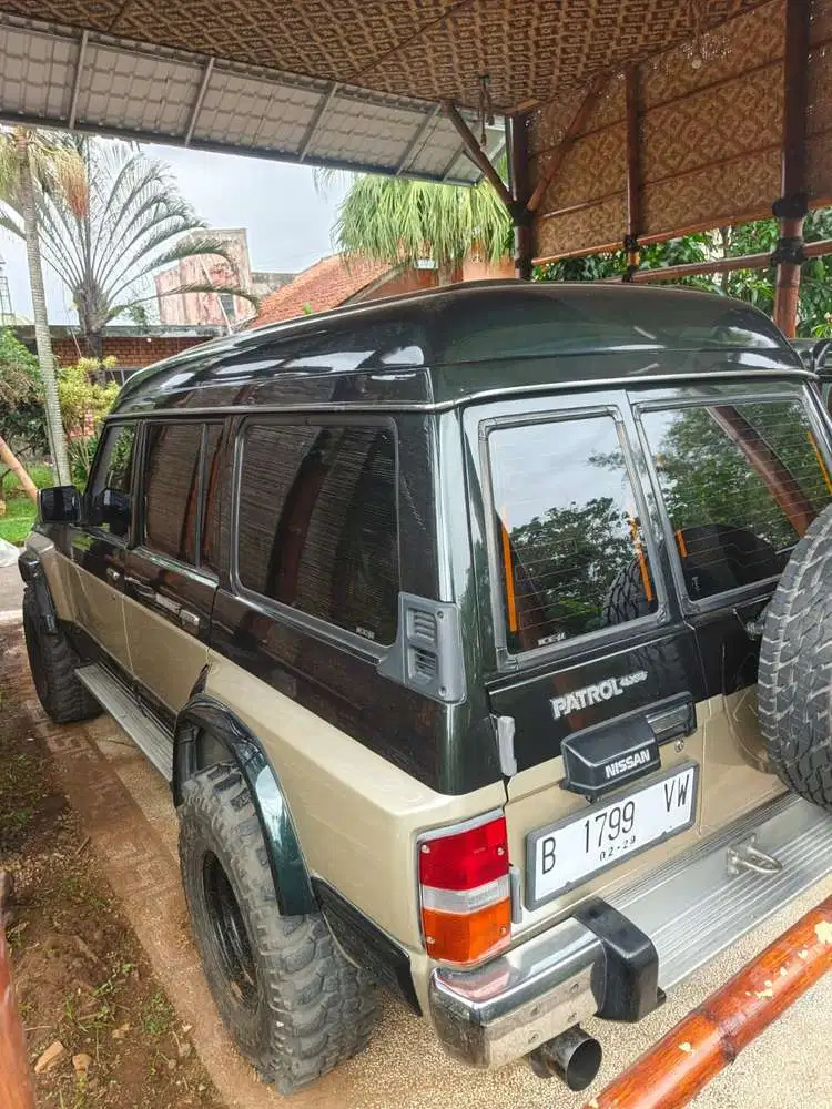 Nissan Patrol 1992 Bensin