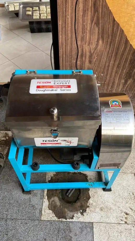 Doughmaker/ Mesin Pengaduk