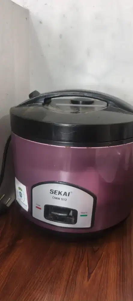 Rice cooker dijual cepat