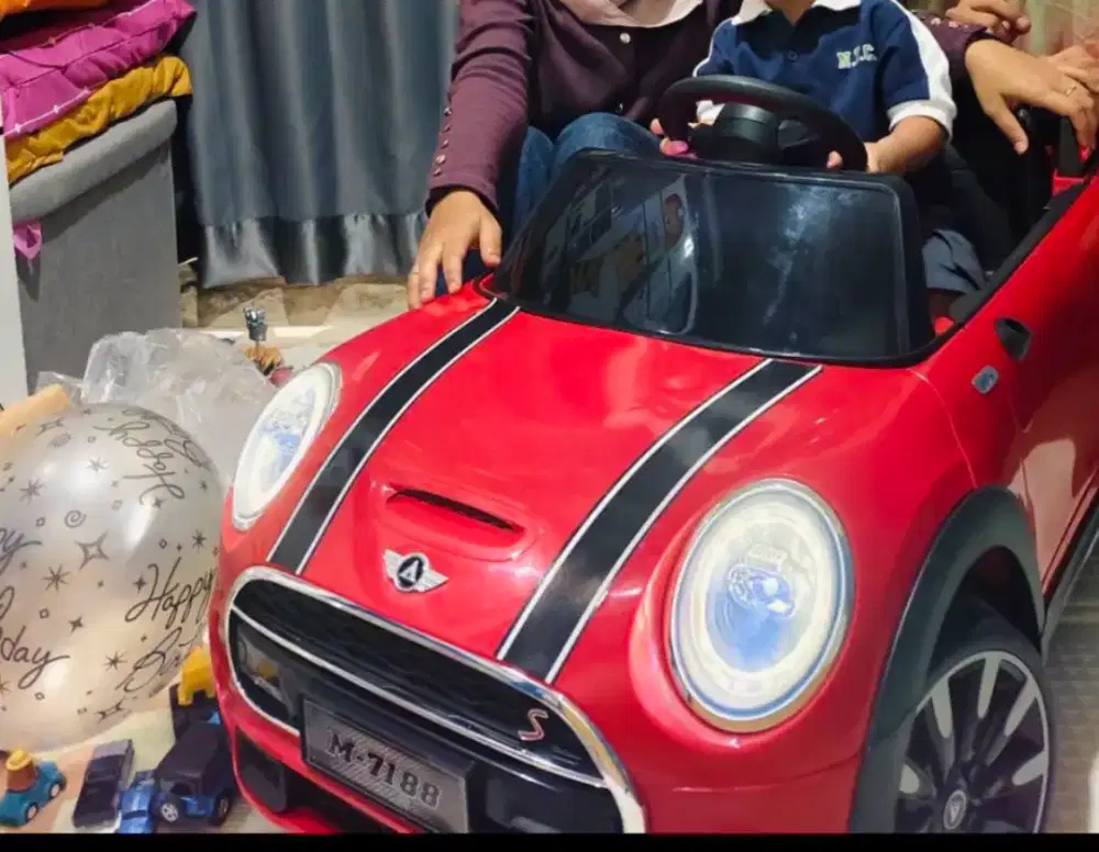 Mau di jual aja mobilan anak kondisi 90persen no minus mau di jual aja