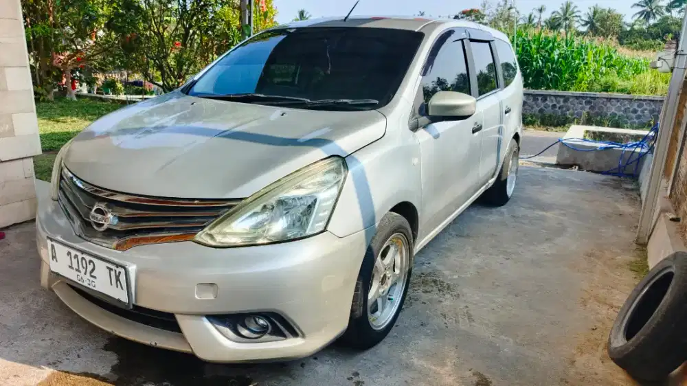 Grand Livina Matic 2015