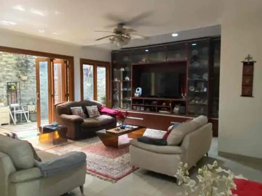 Dijual Rumah Cantik Dengan lingkungan Adem & Asri di Puri Bintaro, Sektor 9, Tangsel
