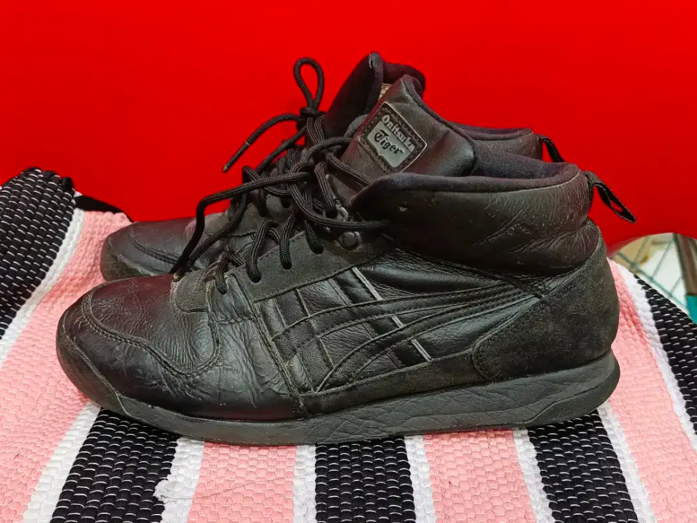 Sepatu Onitsuka Tiger Horizonia MT Full black uk 41,5 original