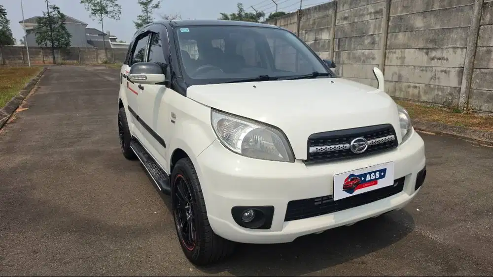 Daihatsu Terios 1.5 TS Ekstra 2014 Manual Putih No LAKA BANJIR mulus
