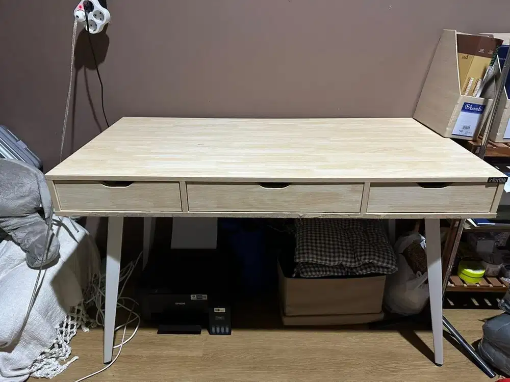 meja kantor/meja belajar hatch informa