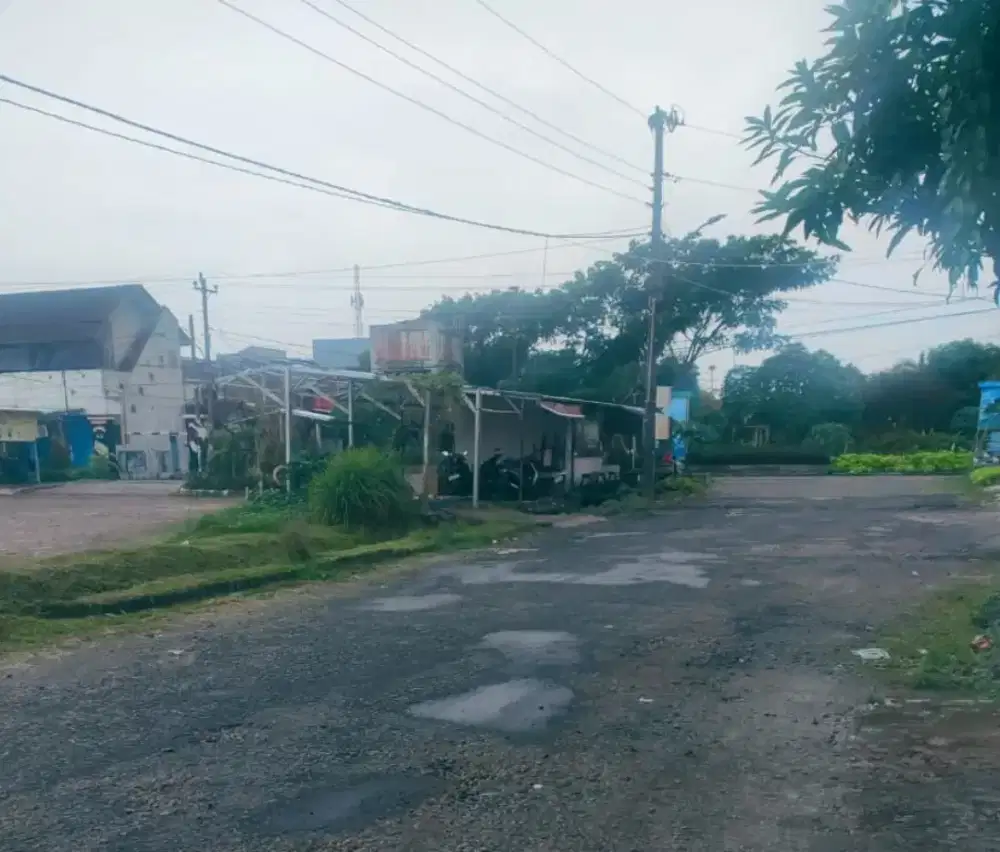 Dijual cepat BU rumah plamongan indah siap huni jalan lebar tdk banjir
