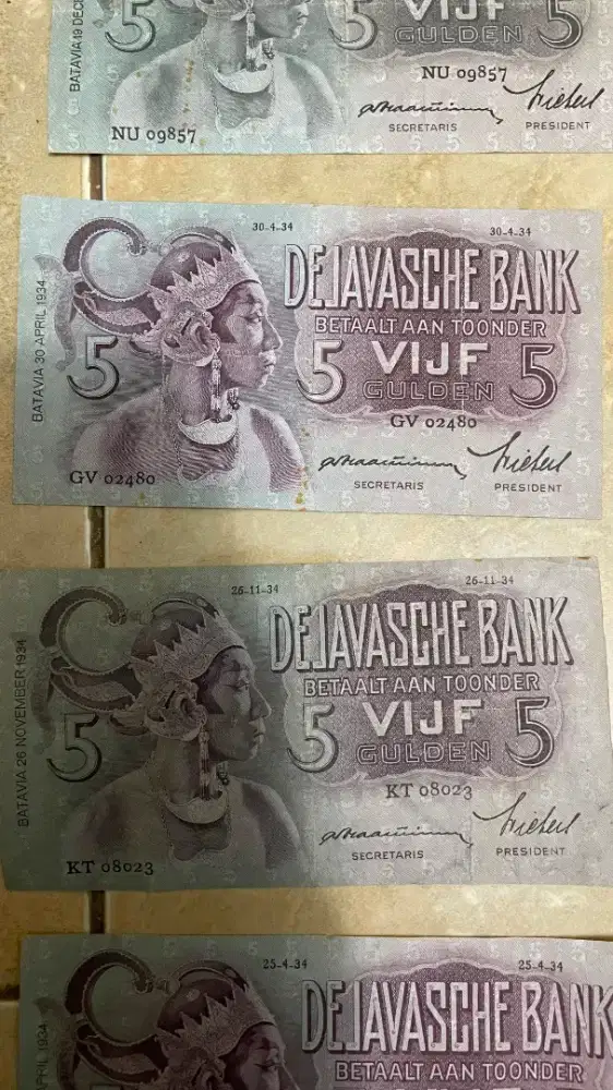 10 dan 5 golden Wayang
