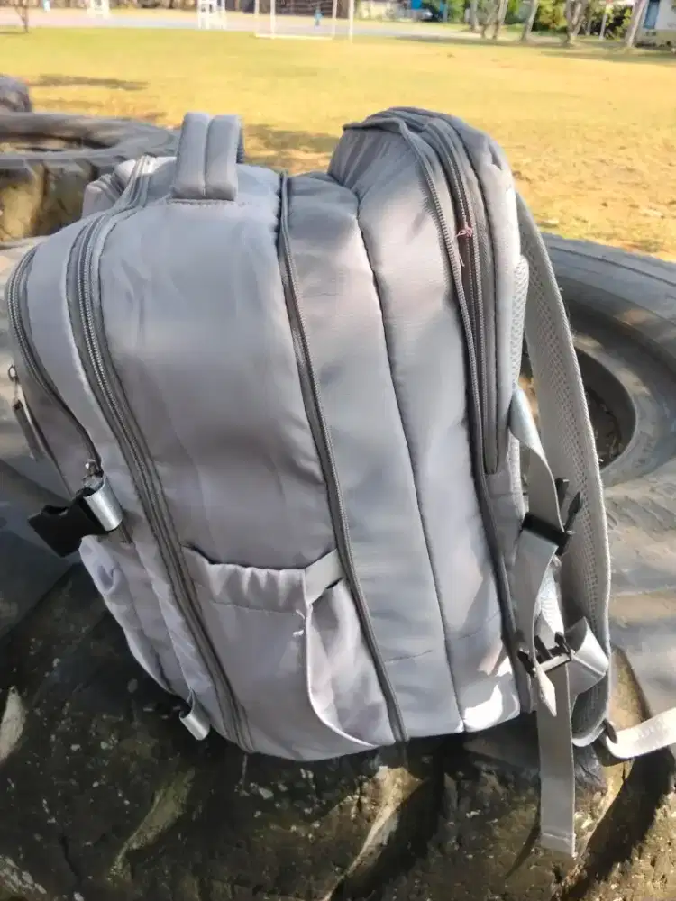 Tas ransel kapasitas besar