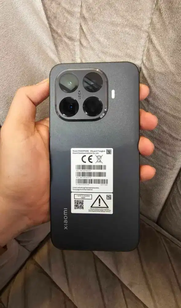 XIAOMI 15T PRO LIKE NEW 12/512 garansi masih panjang