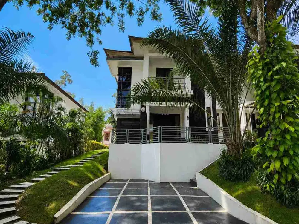 Rumah Mewah di Villa Panbil Residence dekat Pusat Jantung Kota Batam