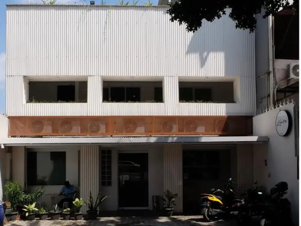 DISEWAKAN TEMPAT USAHA LOKASI STRATEGIS DI JATINEGARA JAKARTA TIMUR