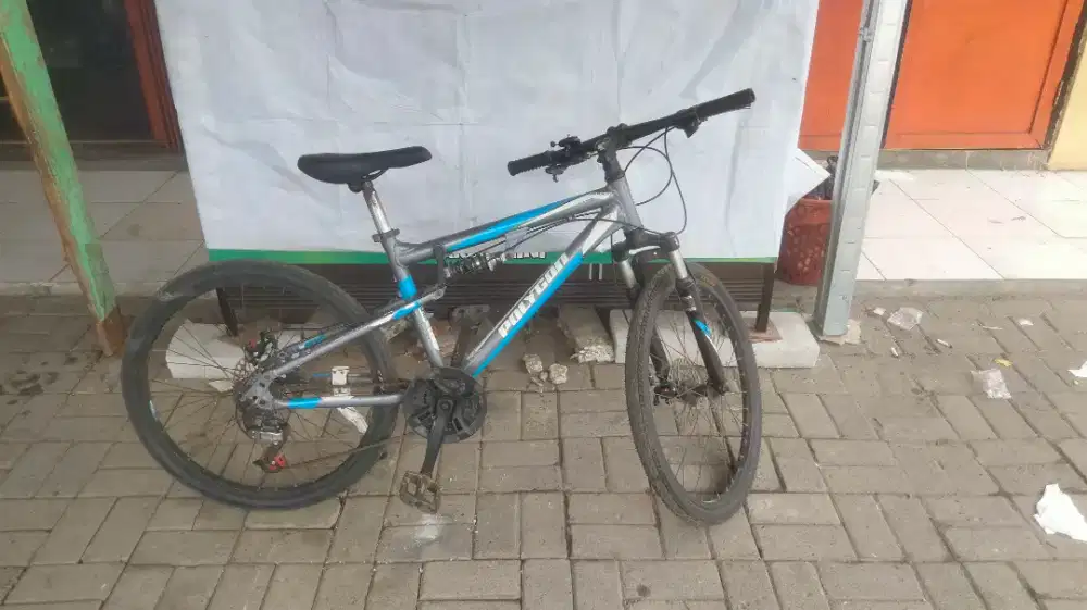 Di jual sepeda gunung polygon aloy uk 24 siap pake