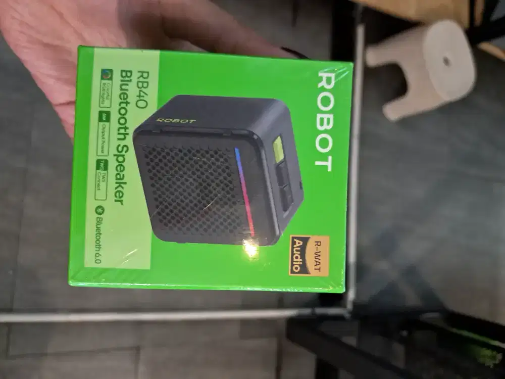 speaker Robot rb40