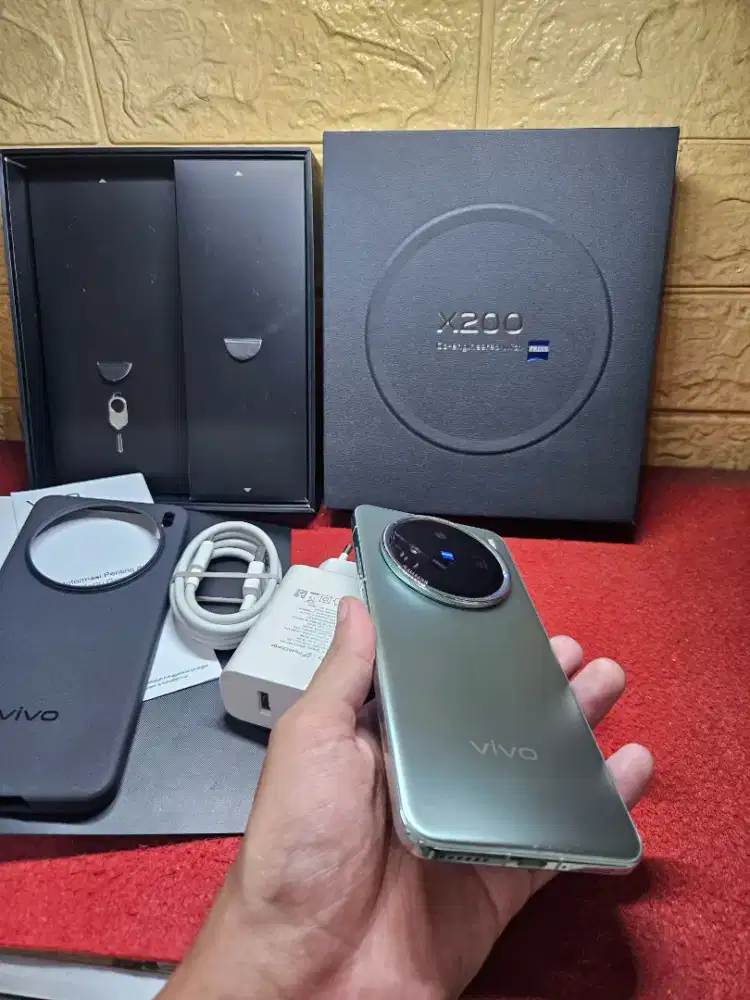 Hp Vivo X200 5G 12/256 Kondisi Seperti Baru dan Resmi Tanpa Minus