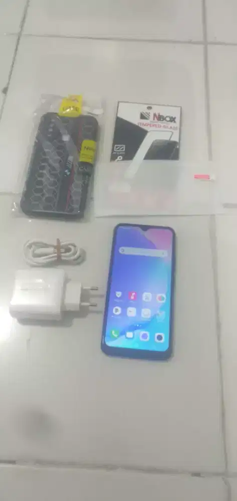 VIVO Y17 Ram 8GB warna biru