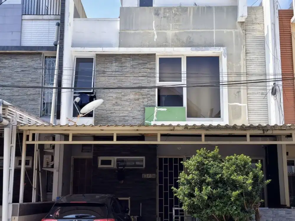 MURAH !! DIJUAL RUMAH 2 LANTAI SIAP HUNI DI PERUM IMPERIAL DEKAT RS FIRDAUS