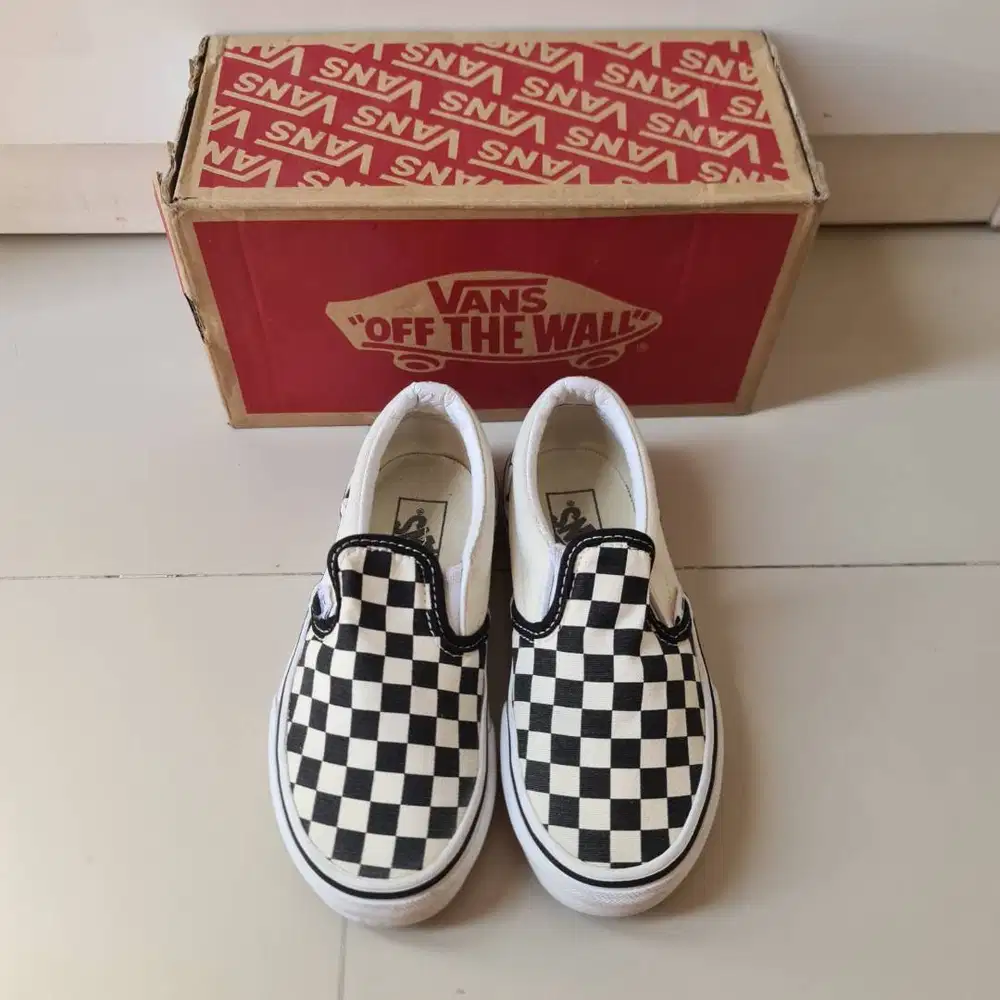 Sepatu Sneakers Anak Vans Classic Slip O Checkerboard Original