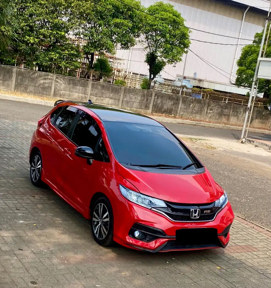 ISTIMEWA!! Honda Jazz 1.5 RS GK5 AT 2018 FACELIFT