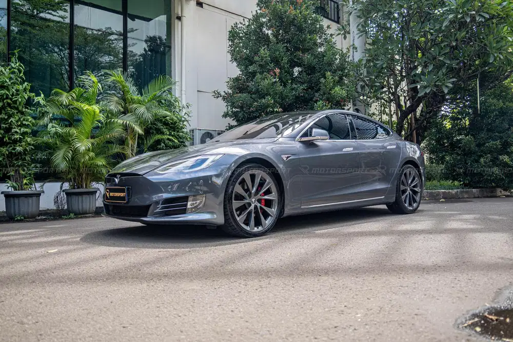 (ELECTRIC VEHICLE) listrik Tesla Model S 2020 low km performance