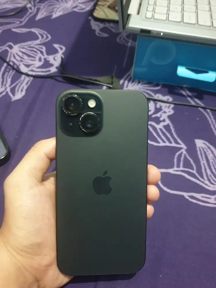 Iphone 15 128 GB bekas 98% condition