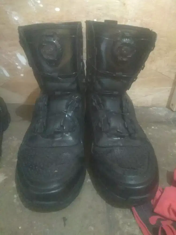 Sepatu safety no 41
