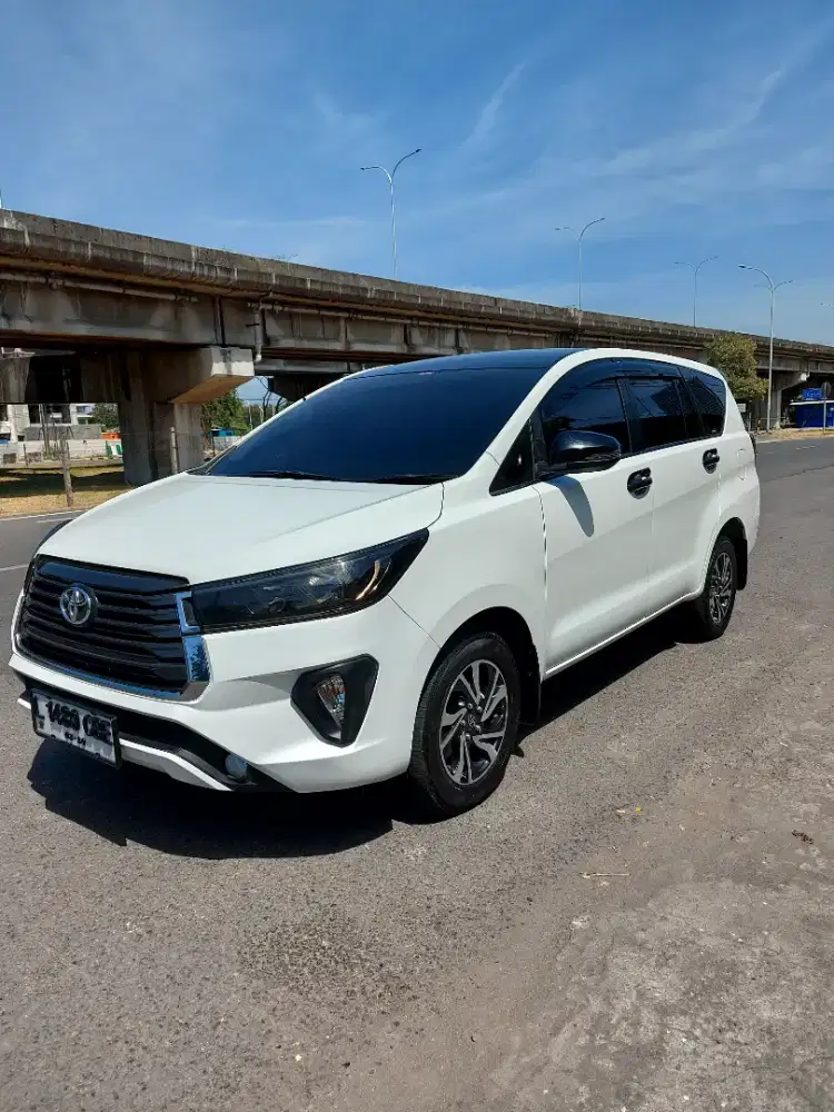 Toyota Innova G diesel At automatic 2025