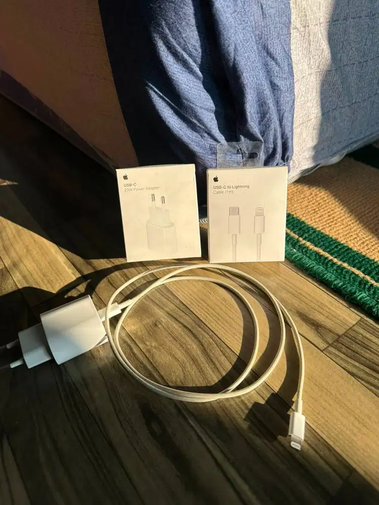 APPLE USB-C TO LIGHTNING CABLE 1 METER
