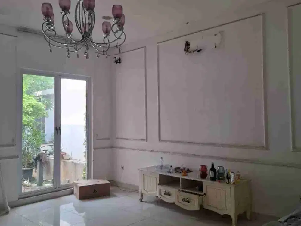Hunian Premium JGC! Rumah Palm Spring 2 Lantai – LT 158 m², 3+1 KT, Bisa KPR