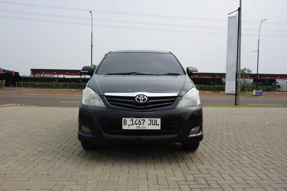 INNOVA G AT 2.0 cc Th 2011 Pajak Baru Garansi mesin  1 thn