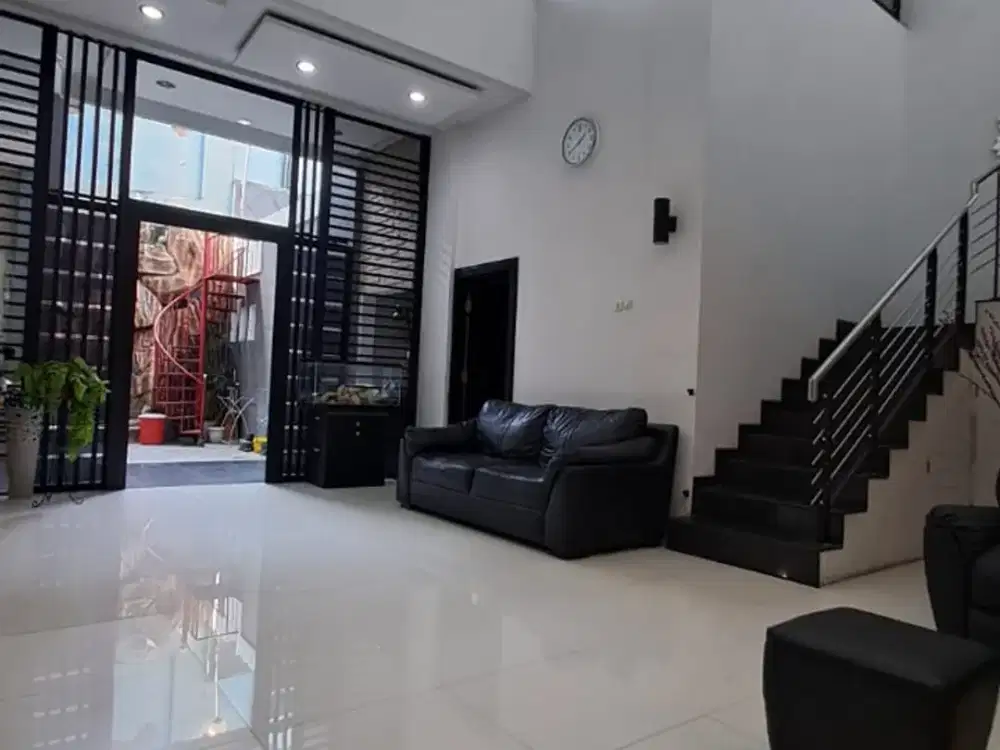 Dijual Kertajaya Indah 2 Lantai Full Furnish Row Jalan 3 Mobil Surabaya