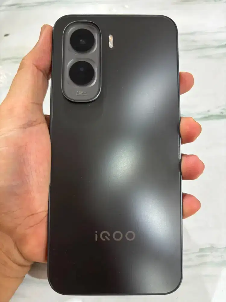IQOO Z11 5G (8/128) HITAM