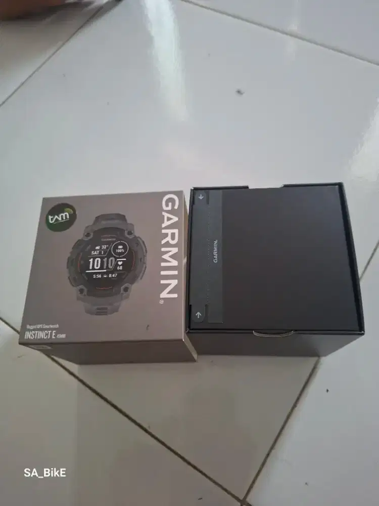 Jam Garmin insting e 45