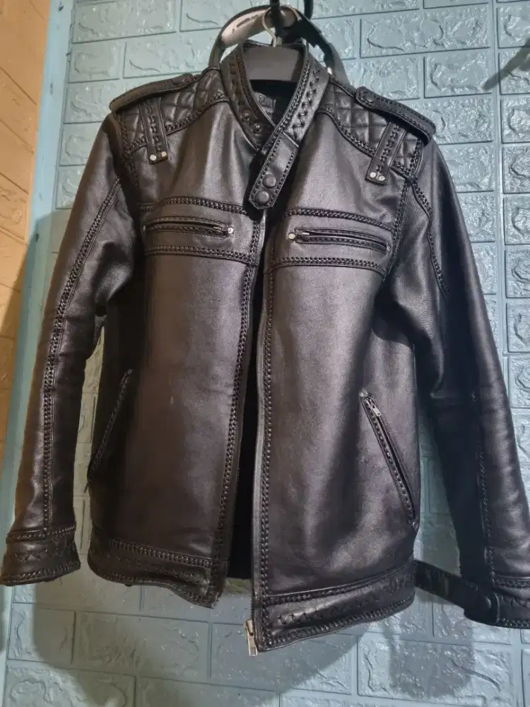 Jaket kulit sulam istimewa siap pakai mulus tt/bt gitar dll