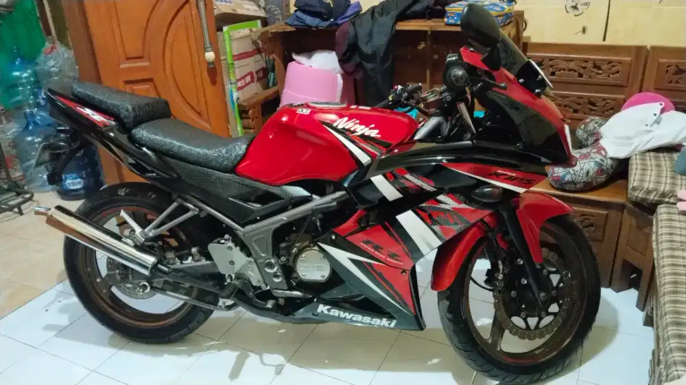 Ninja rr new 150 SE