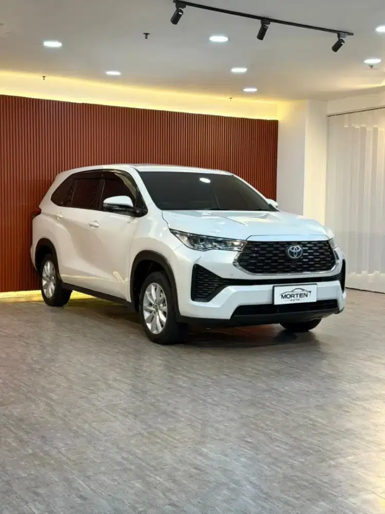 Toyota Innova Zeniq V Cvt 2.0 AT Tahun 2024