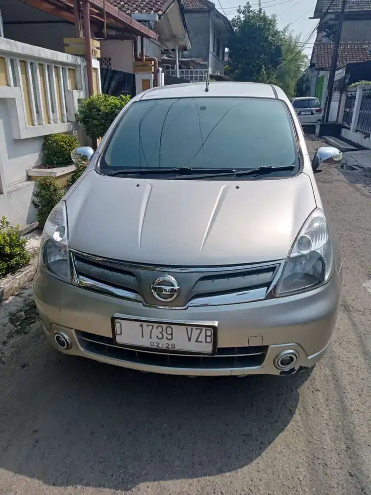 Nissan Grand livina 2013 Bensin