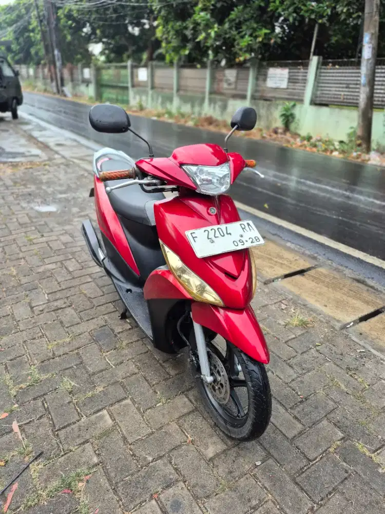 Dijual Yamaha Mio J tahun 2012 surat lengkap