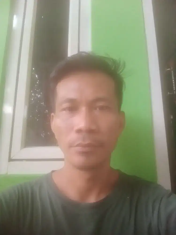 Saya lagi cari pekerjaan supir pribadi,klo ada yg butuh supir sya siap