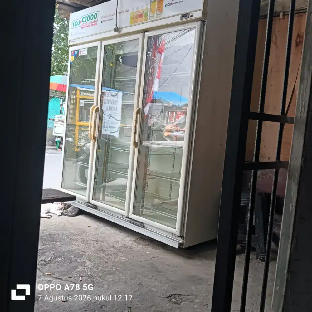 jual showcase jakarta barat