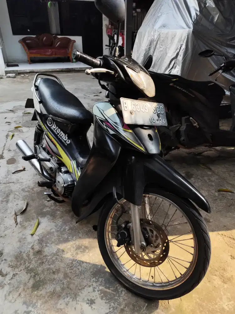 Suzuki Smash Tahun 2004 Lengkap