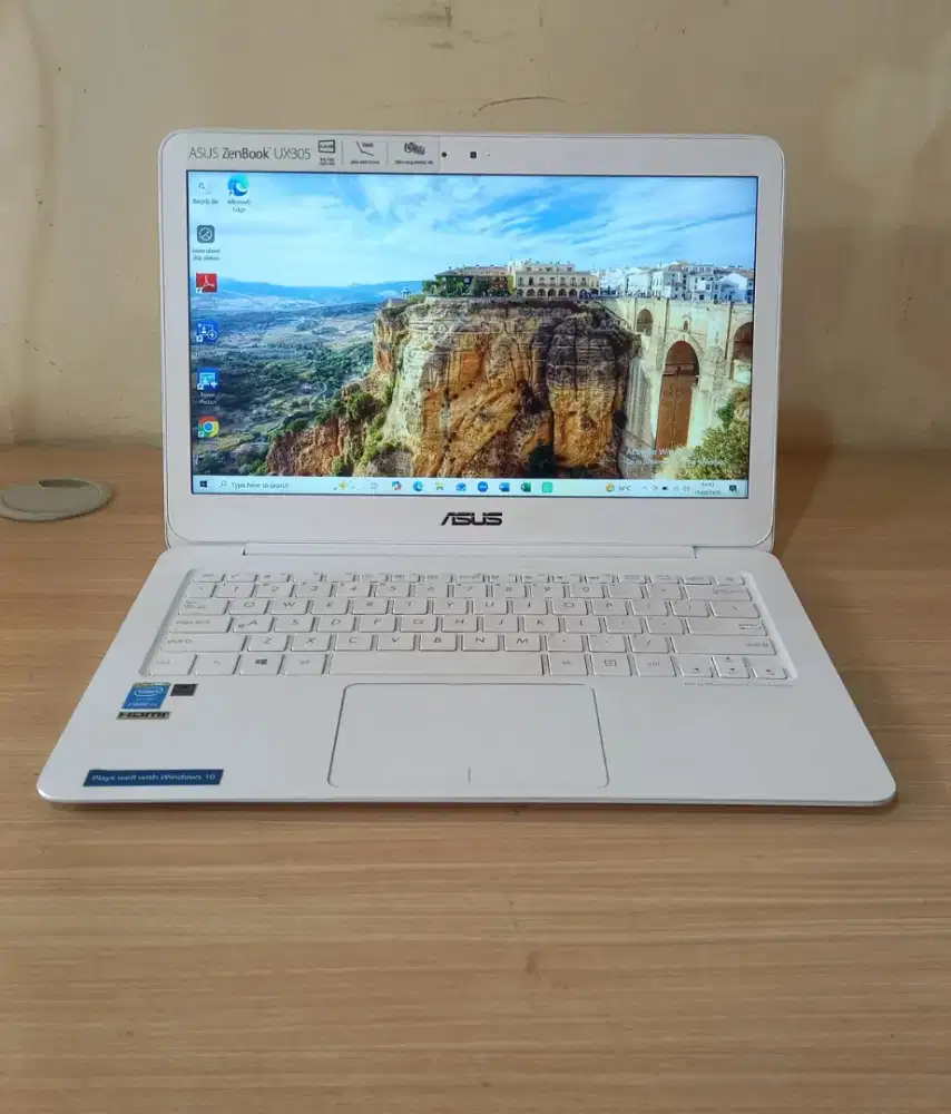 Asus ZenBook X305 Intel Core M