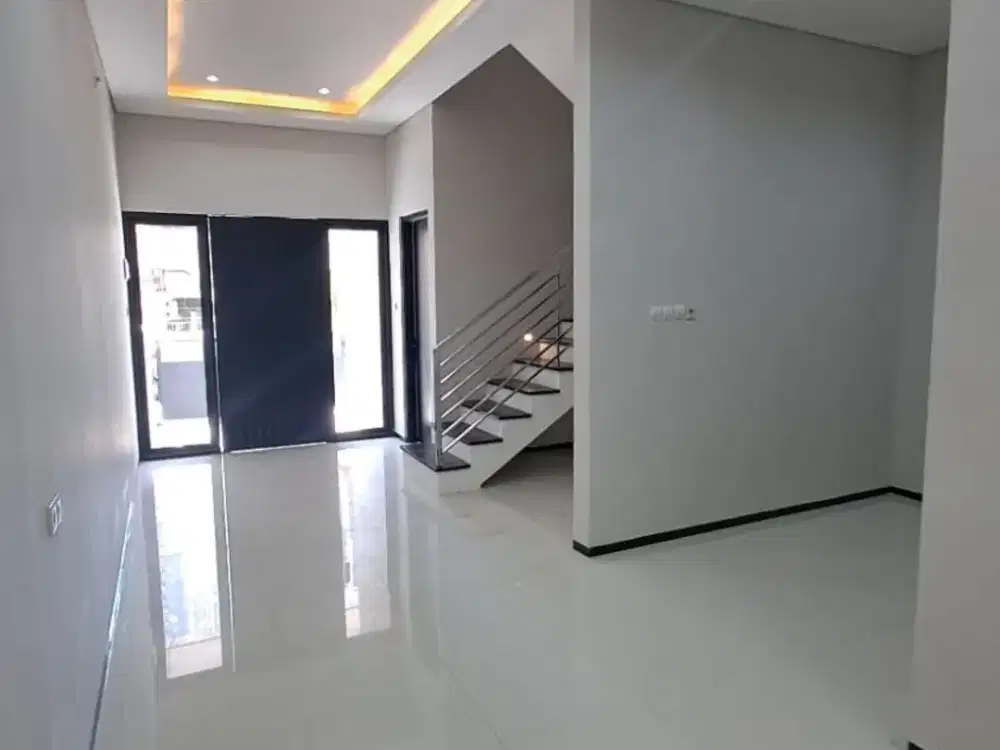 Rumah Villa Kalijudan Rowjalan 3 Mobil Lebar 5, Hadap Utara, Surabaya