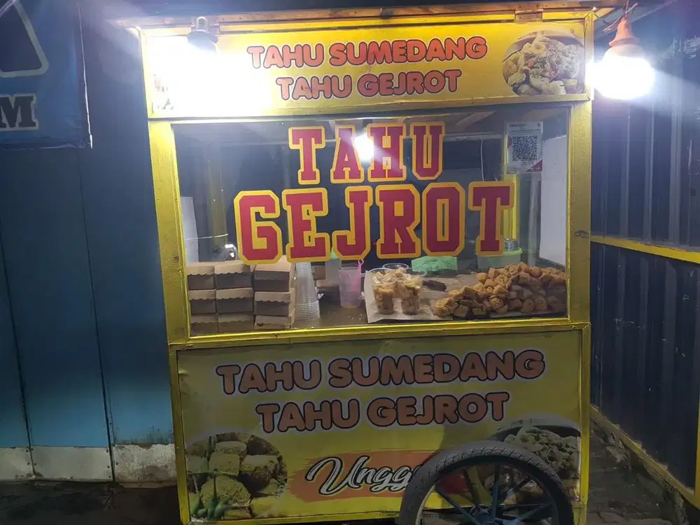 Lowongan Kerja jaga stand Tahu Sumedang