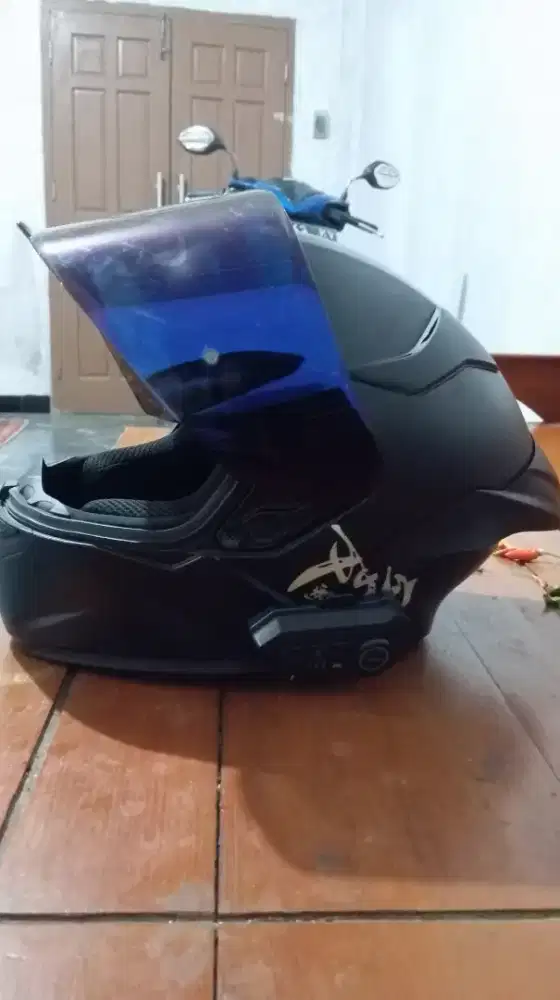 Jual helm merek MTA