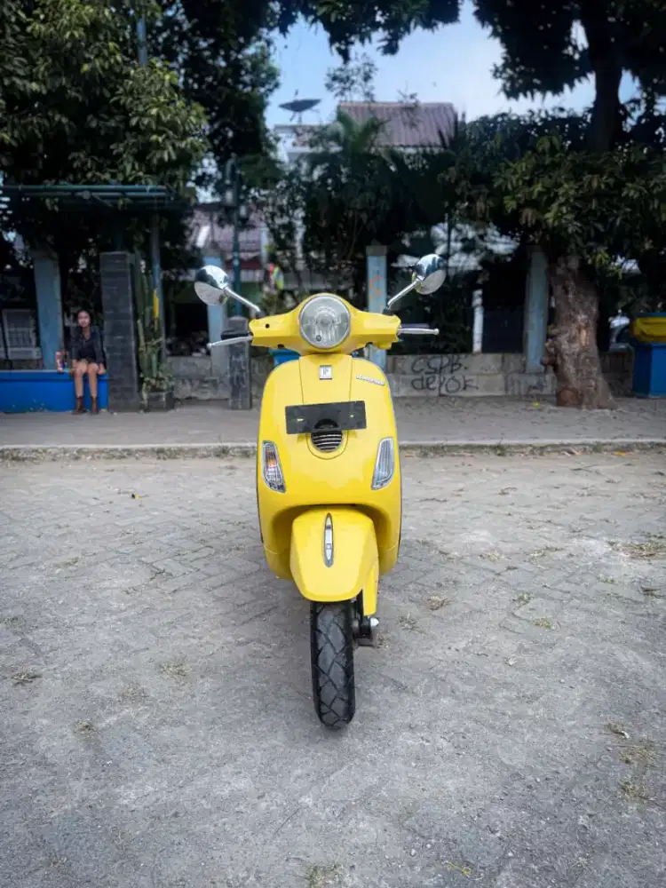 VESAP LX 150 2V 2011 KUNING - TERMURAH SEINDONESIA