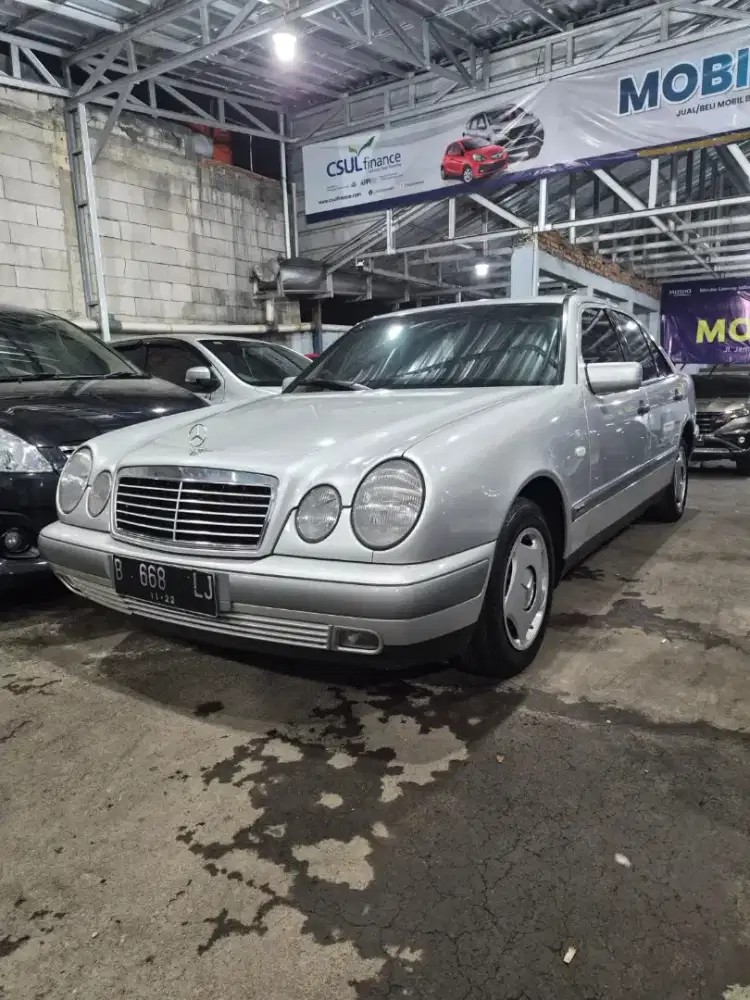 MERCY E230 AT MATIC 1997 LOW KM TANGAN PERTAMA