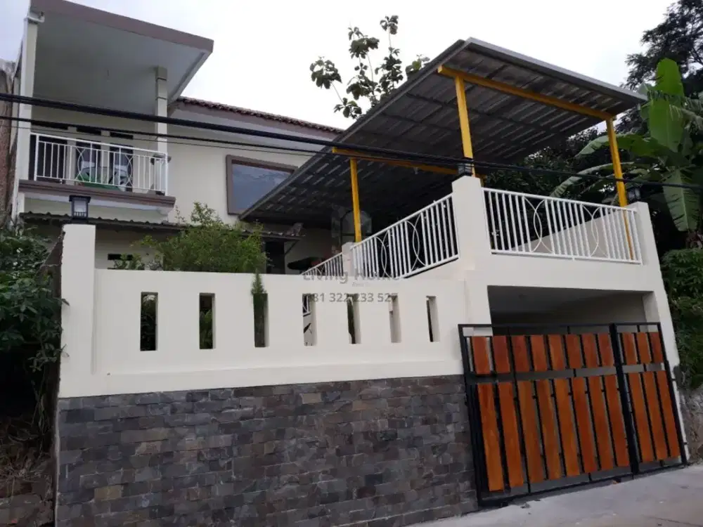 Dijual rumah 2 lantai di Jatihandap dengan view kota bandung