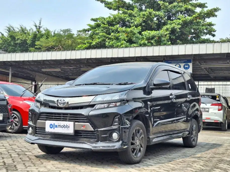 KM Rendah - Toyota Avanza 1.5 Veloz GR Bensin-AT 2021